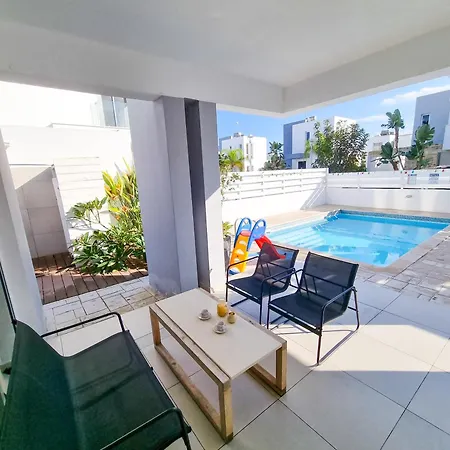 Poser With Private Pool And Bbq Villa Perivolia