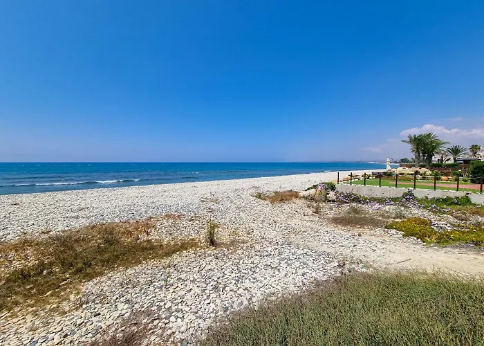 Poser With Private Pool And Bbq * Перволия