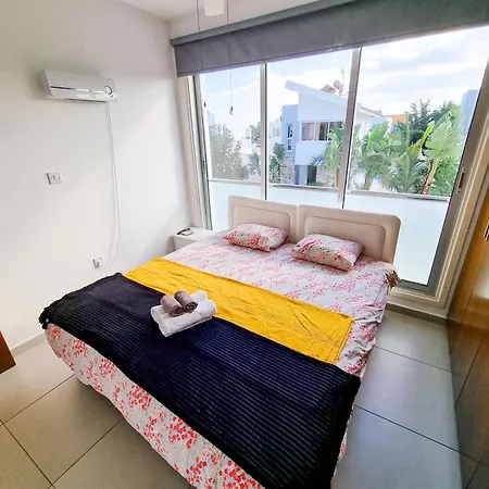 Poser With Private Pool And Bbq فيلة